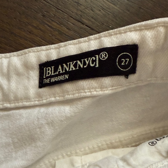 Women's White Denim Shorts size 27 - Picture 2 of 3